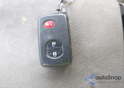 2011 Toyota Prius Three из США, поврежденный, VIN JTDKN3DU3B0310199